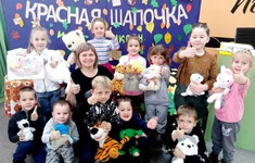 Ходит осень по дорожкам