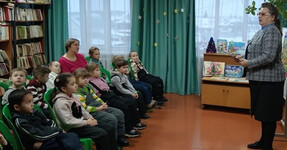 Ёлка и зимние забавы