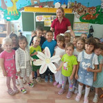 Веселее жить, коли всё время добро творить!